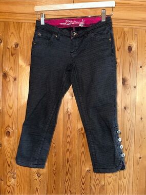 Foxy Jeans Black Micro-Check Capris with Pink Waistband Detail